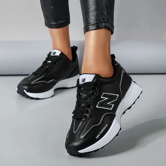 New Balance® Új, stílusos női ortopéd cipő vastag, csúszásgátló talppal.