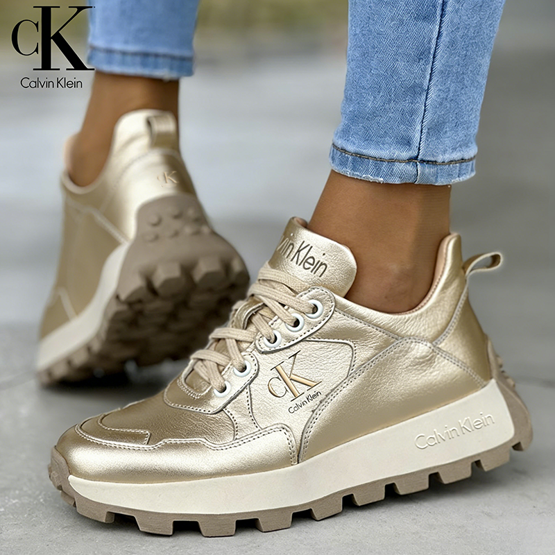 Calvin Klein® 2026 Női sportcipő természetes bőrből, mindennapi viseletre alkalmas.