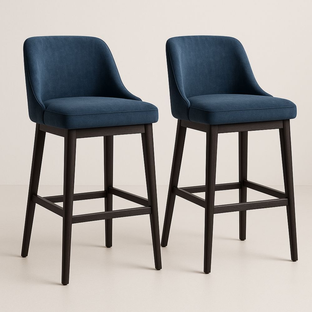 Kaksi Sinistä Samettista Baarituolia Puukehys-Pureauroravital