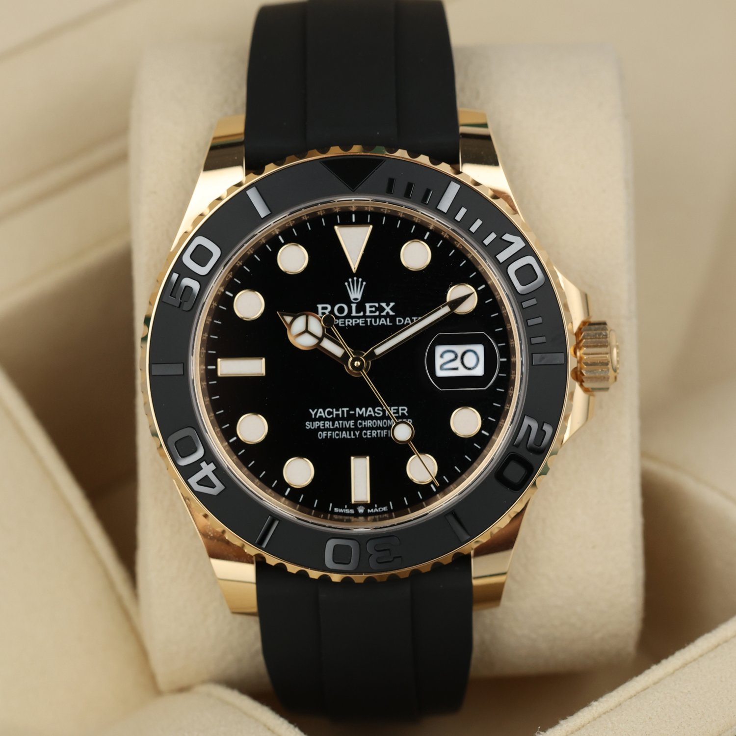 ROLthtEX OYSTER PERPETUAL DATE YACHT-MASTER 42MM