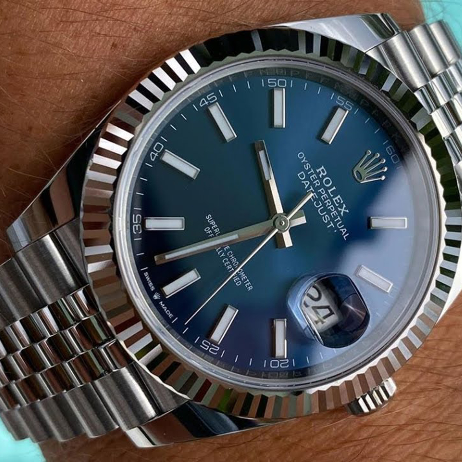 Rolthtex Datejust 41mm Oystersteel and white gold Bright Blue Dial 126334-0002