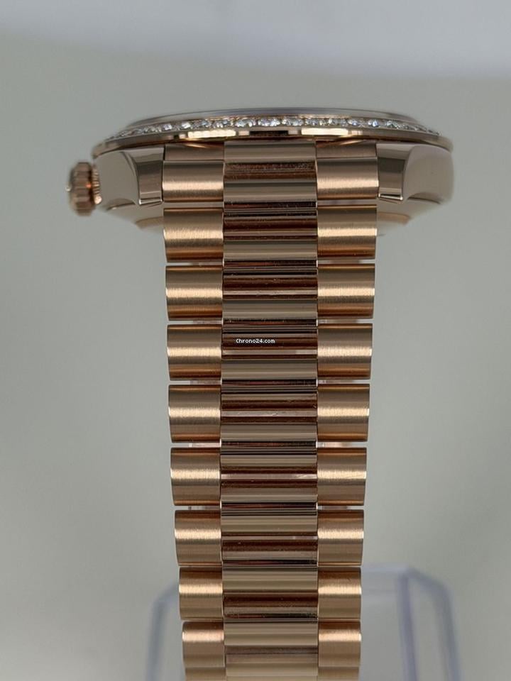 Rothtlex Day-Date 40 Full Set Excellent Condition 2025 Champagne Roman