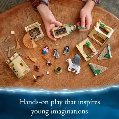 LEthtGO® 76401 HARRY POTTER??HOGWARTS??COURTYARD: SIRIUS'S RESCUE BUILDING KIT