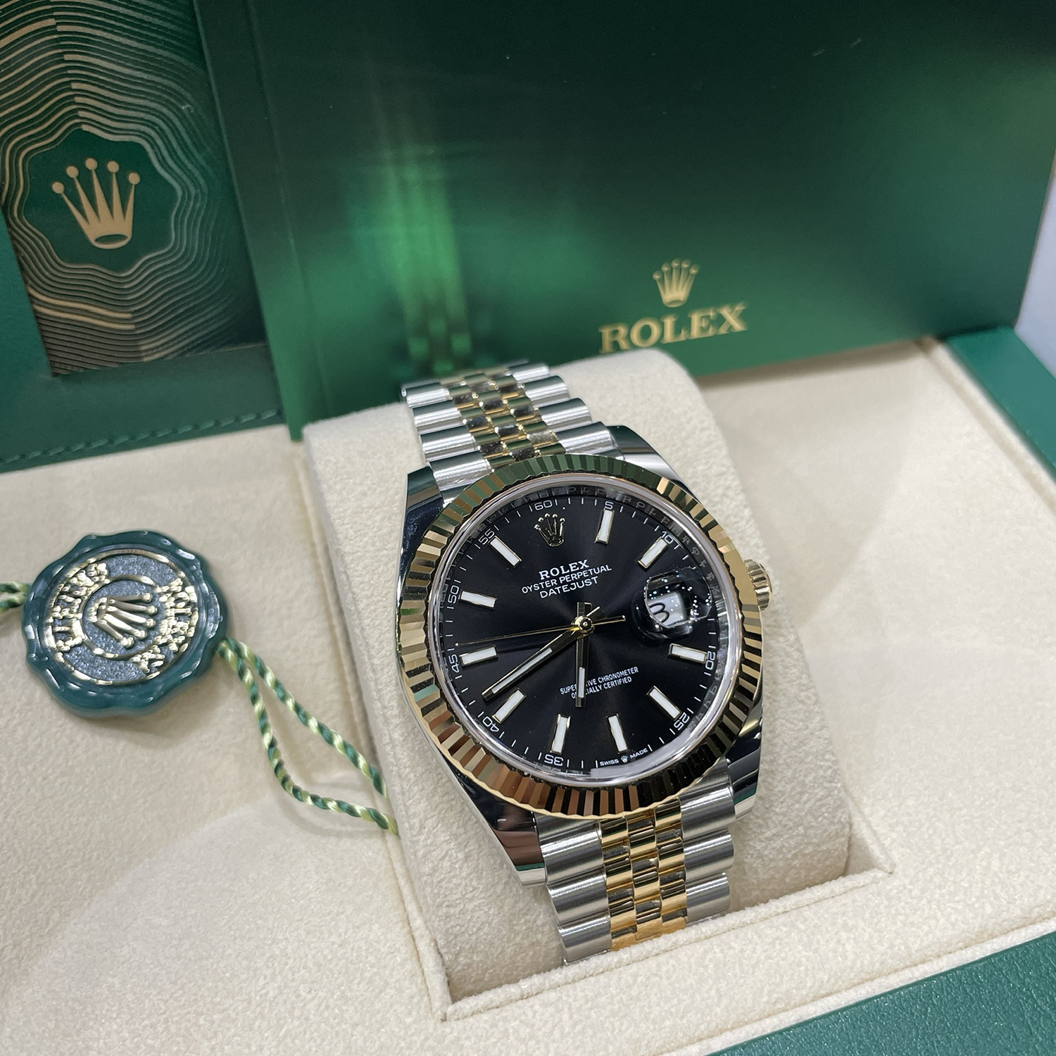 Rolthtex Datejust 41 Two Tone Oystersteel and yellow gold Black Dial 126333-0014
