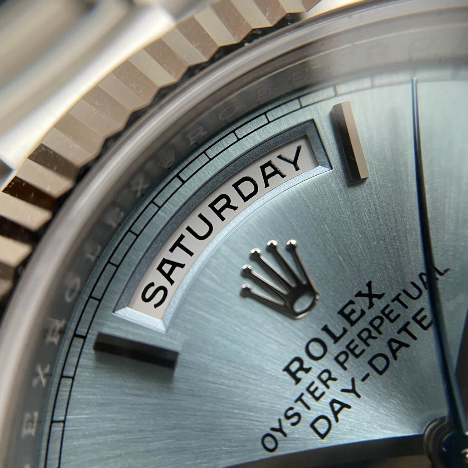rolthtex Oyster Perpetual Day-Date President 40mm in Platinum with Ice-Blue Dial Men's Watch 228236-0012 Unworn
