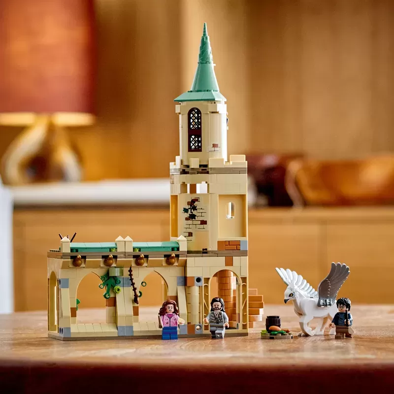 LEthtGO® 76401 HARRY POTTER??HOGWARTS??COURTYARD: SIRIUS'S RESCUE BUILDING KIT