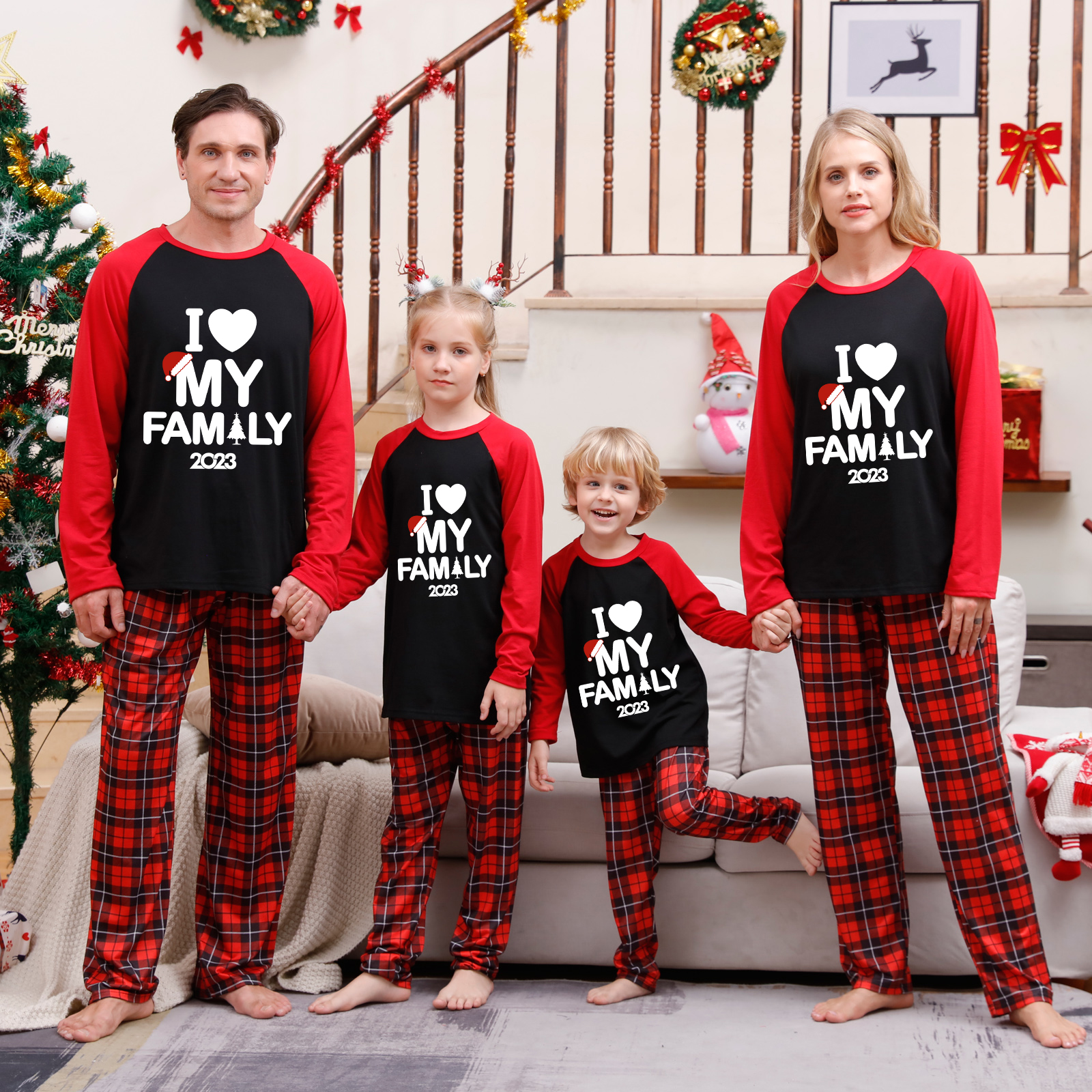 I Love My Family 2023 Christmas Plaids Family Matching Pajamas Set(Black)