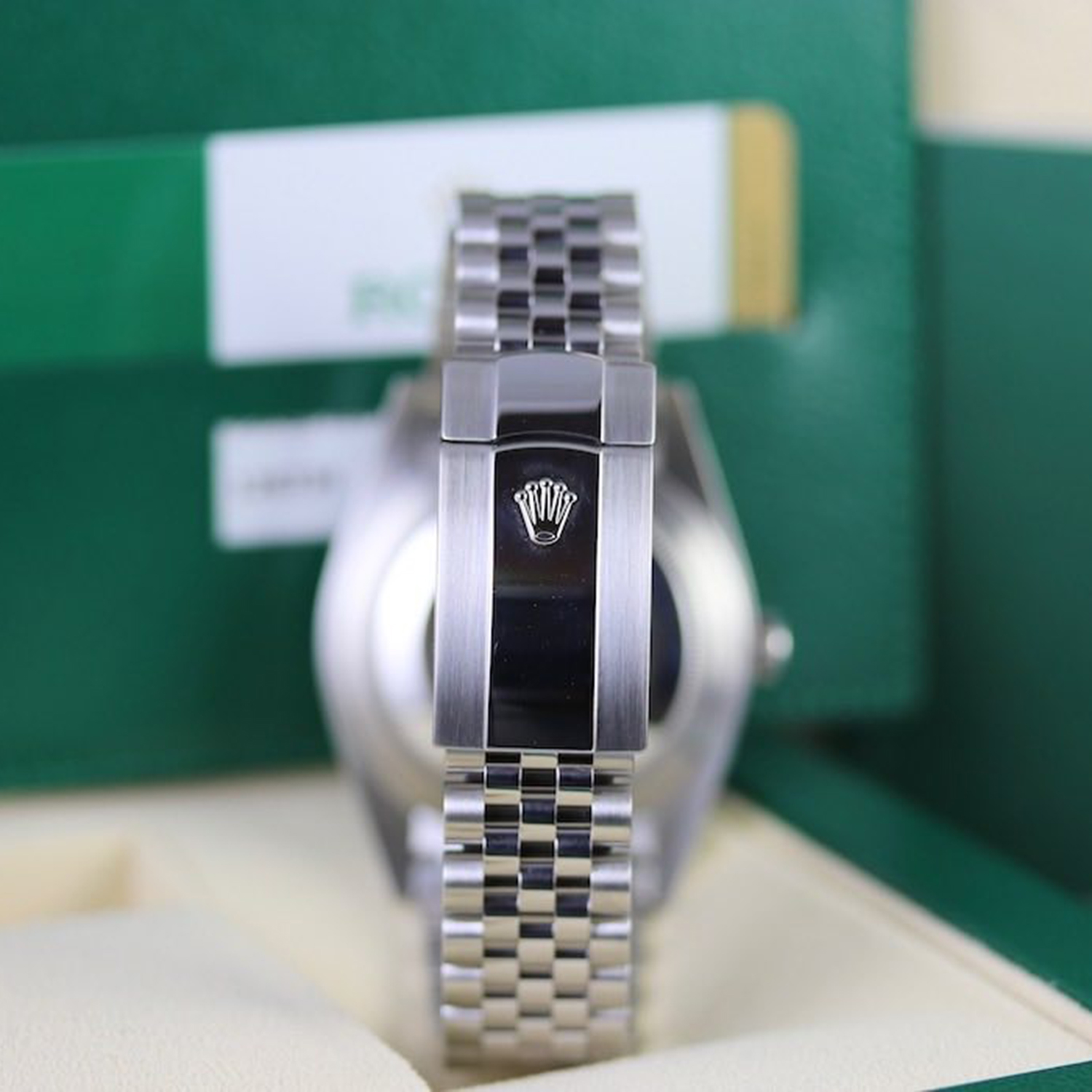 Rolthtex Datejust 41mm Oystersteel and white gold Bright Blue Dial 126334-0002