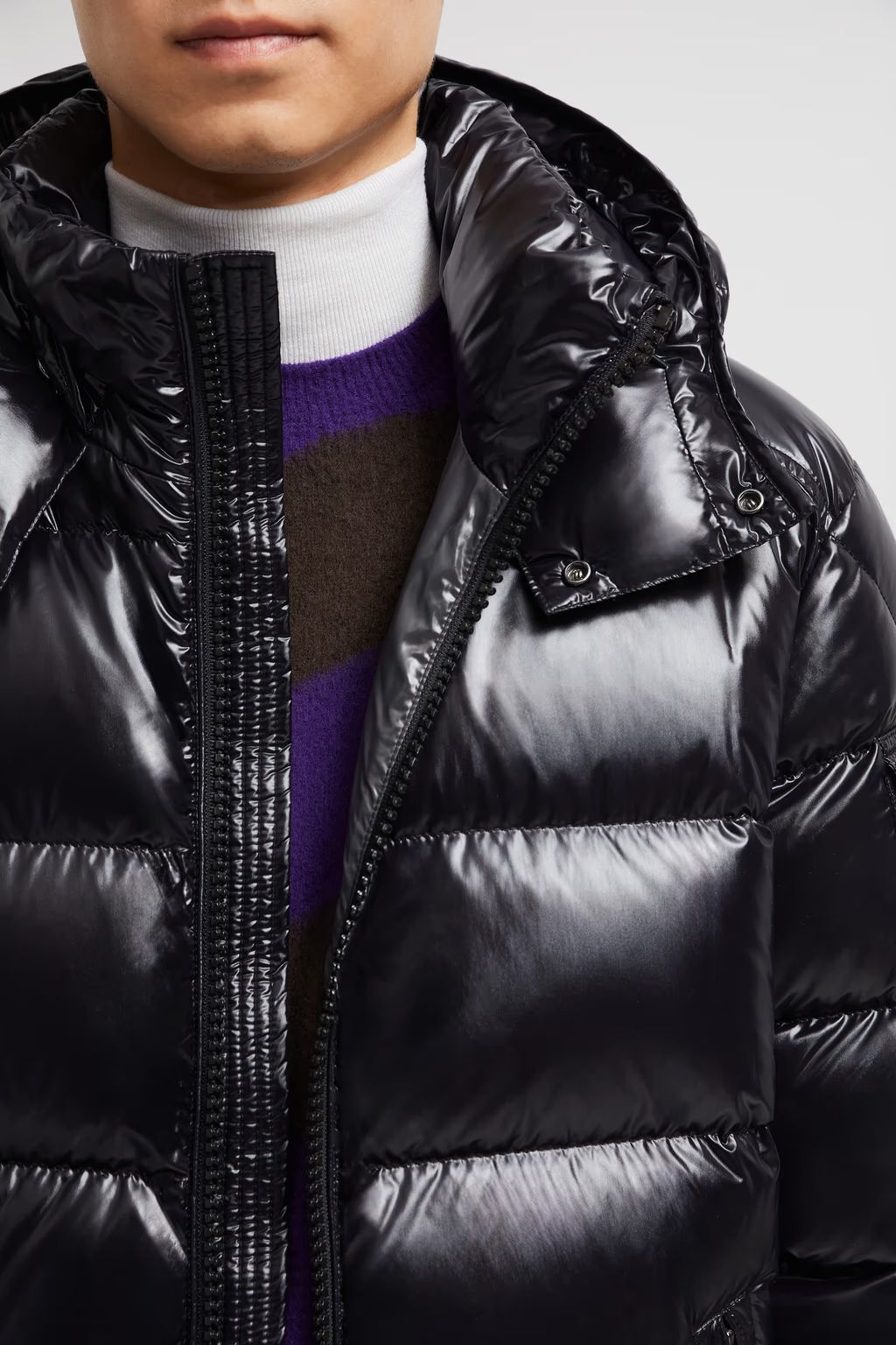 Monthtcler Maya Hooded Short Down Jacket