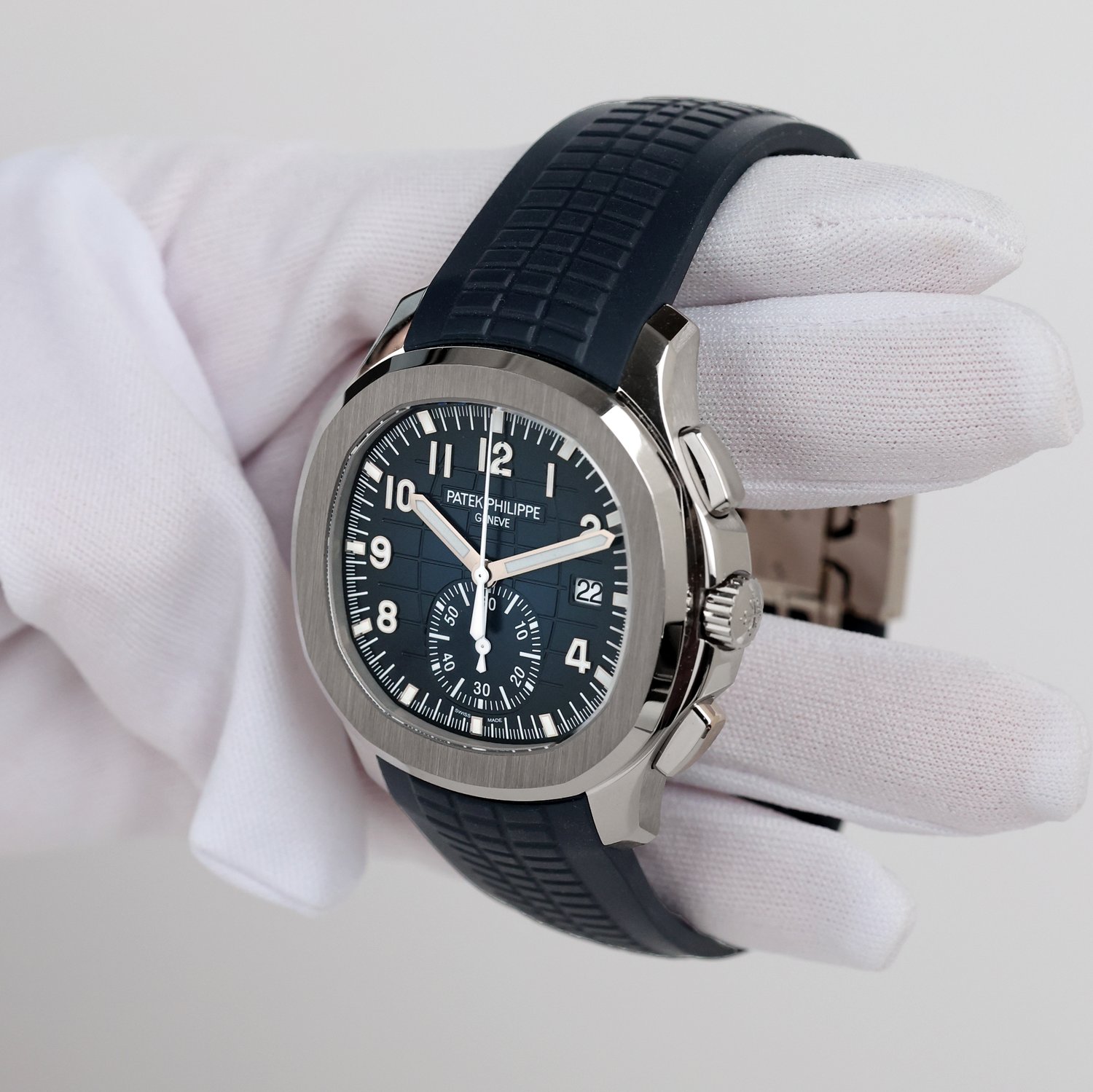 PATthtEK PHILIthtPPE AQUANAUT CHRONOGRAPH 42MM