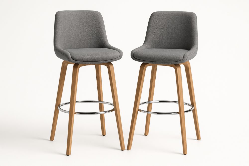 Kaksi Harmaa Kankaasta Baarijakkaraa Puurungolla-lumiaurorahaven