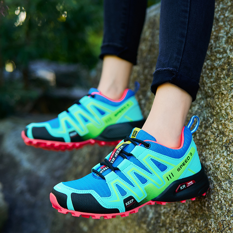 Scarpe ortopediche dal design ergonomico per dolori alla schiena, alle articolazioni e ai piedi: adatte a tutte le donne