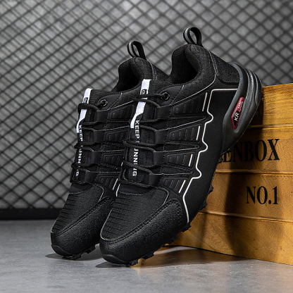 Scarpe ortopediche dal design ergonomico per dolori alla schiena, alle articolazioni e ai piedi: adatte a tutti gli uomini