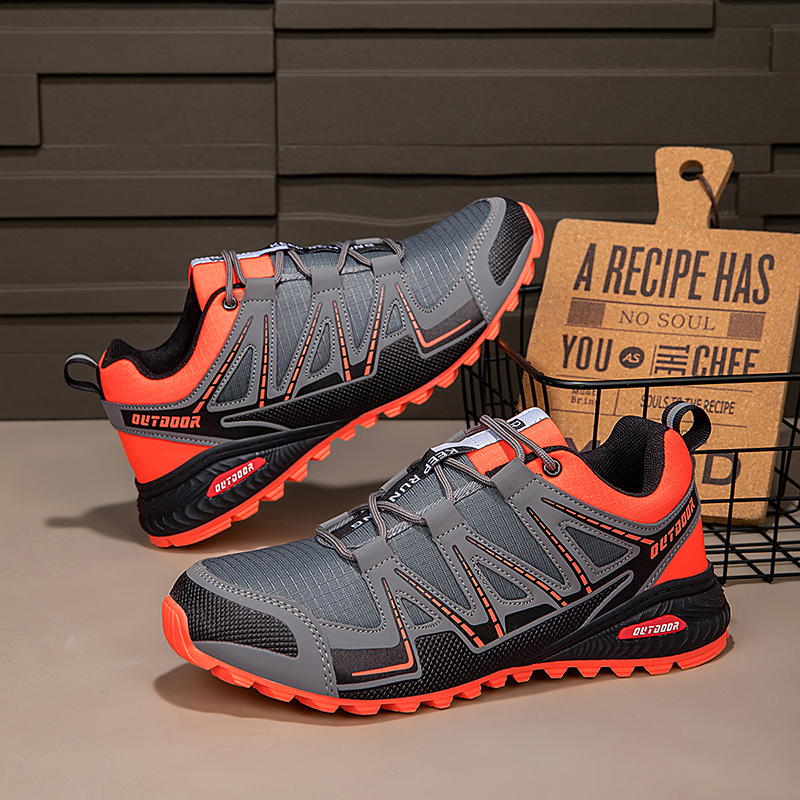 Scarpe ortopediche dal design ergonomico per dolori alla schiena, alle articolazioni e ai piedi: adatte a tutti gli uomini