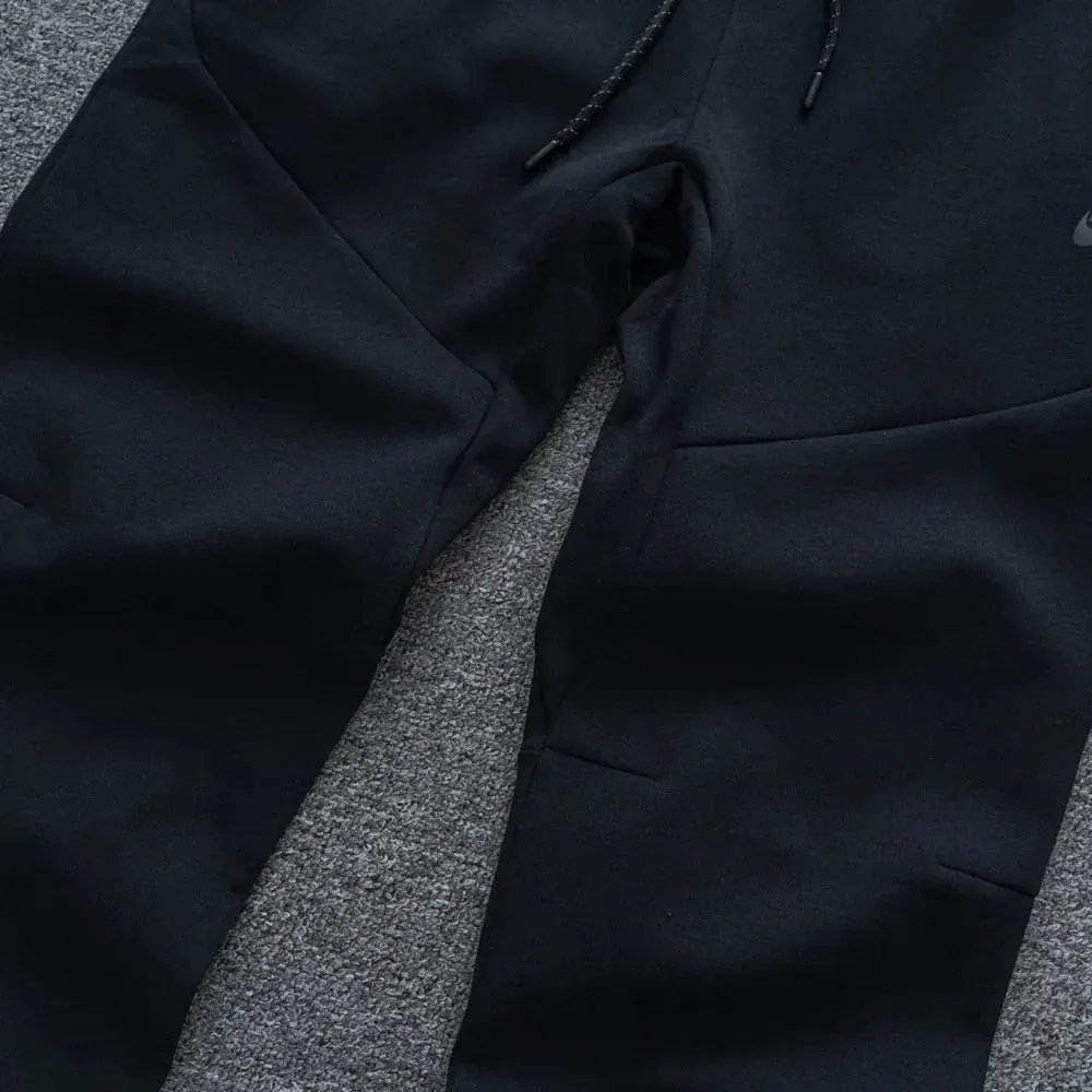 Conjunto  Tech Fleece Image - 3