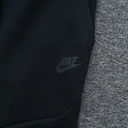 Conjunto  Tech Fleece Image - 7