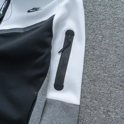 Conjunto  Tech Fleece Image - 8