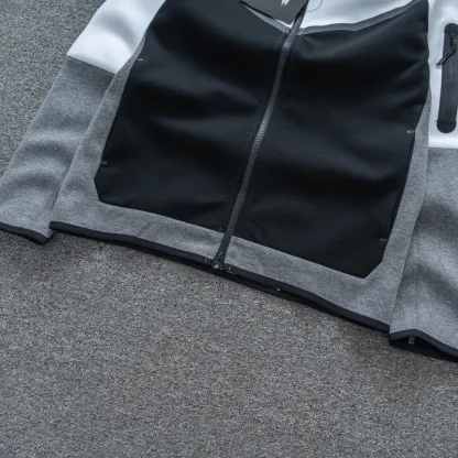Conjunto  Tech Fleece Image - 17