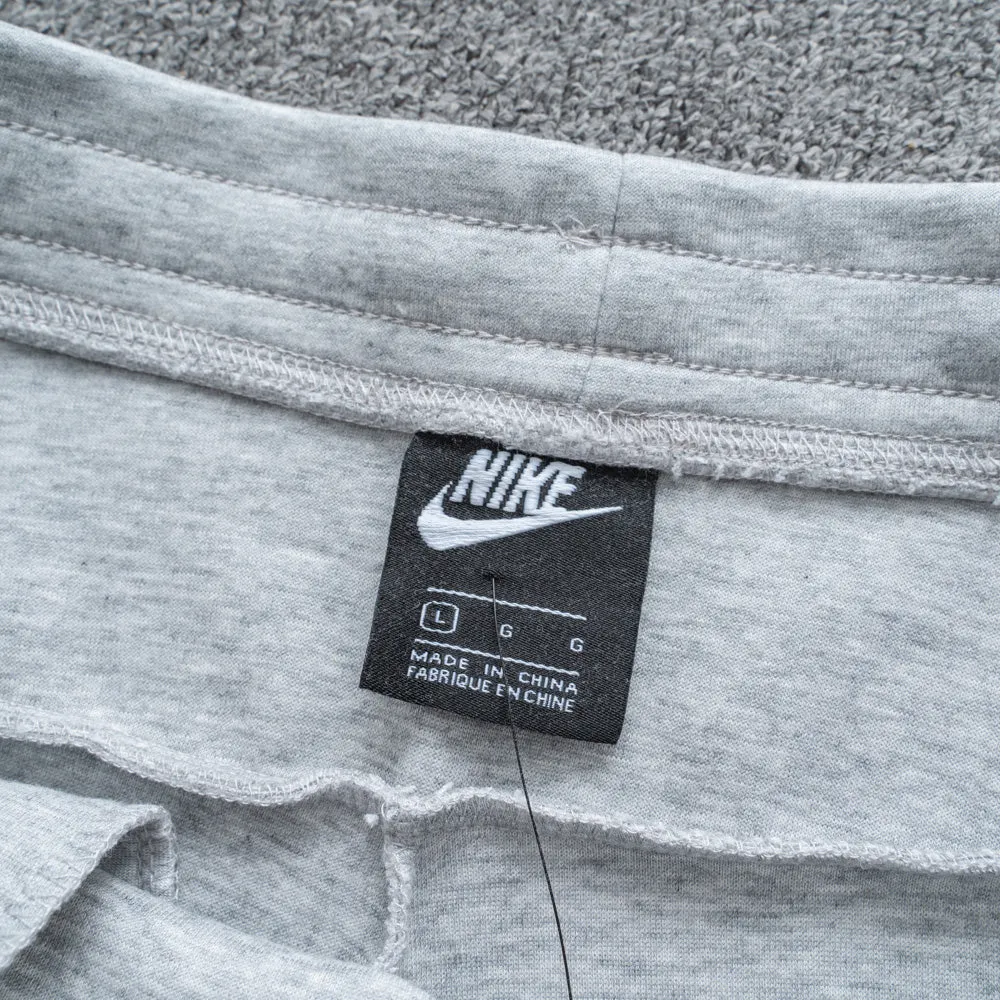 Conjunto  Tech Fleece Cinza Image - 12