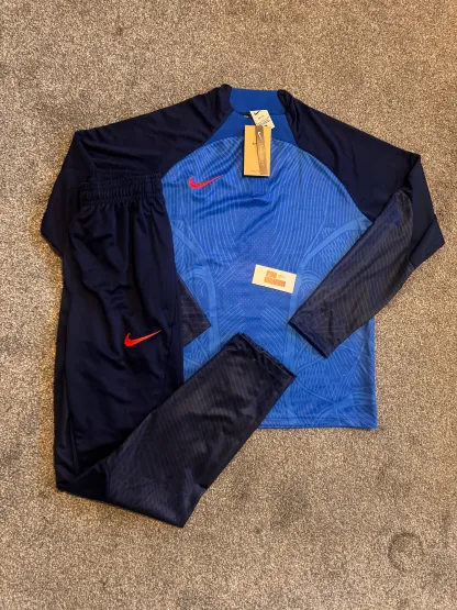 Dri-Fit Tracksuit Image - 1