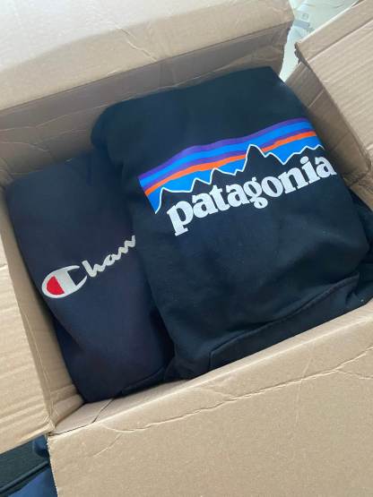 Premium Vintage Sweaters &amp; Hoodies Box – 20 Pieces