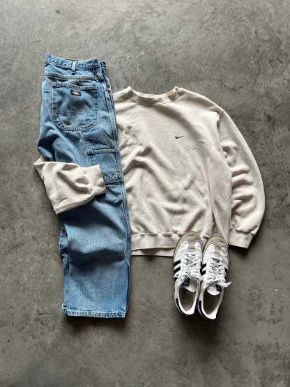 Vintage Outfit Boxes