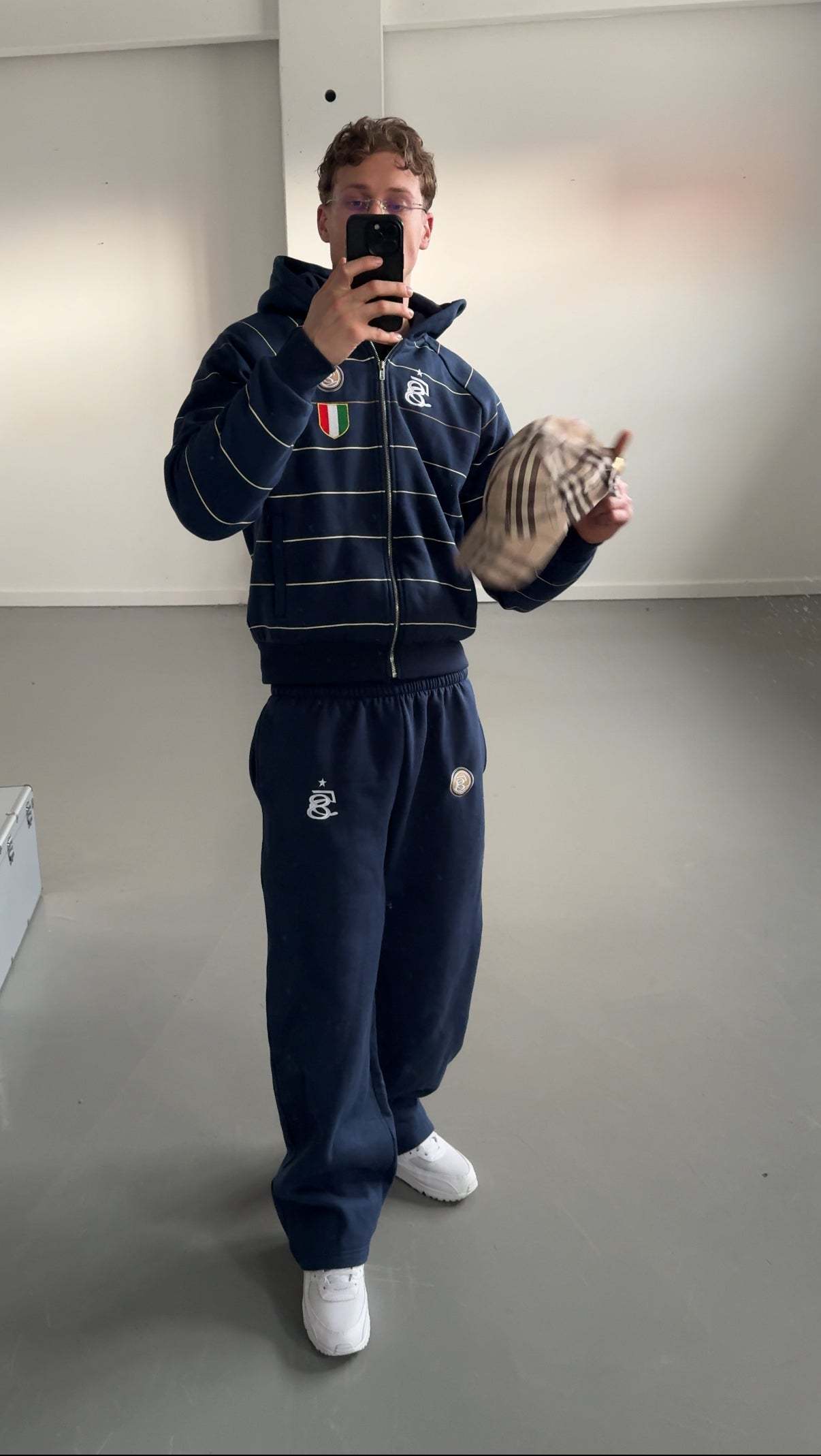  Exclusive Sweatsuit