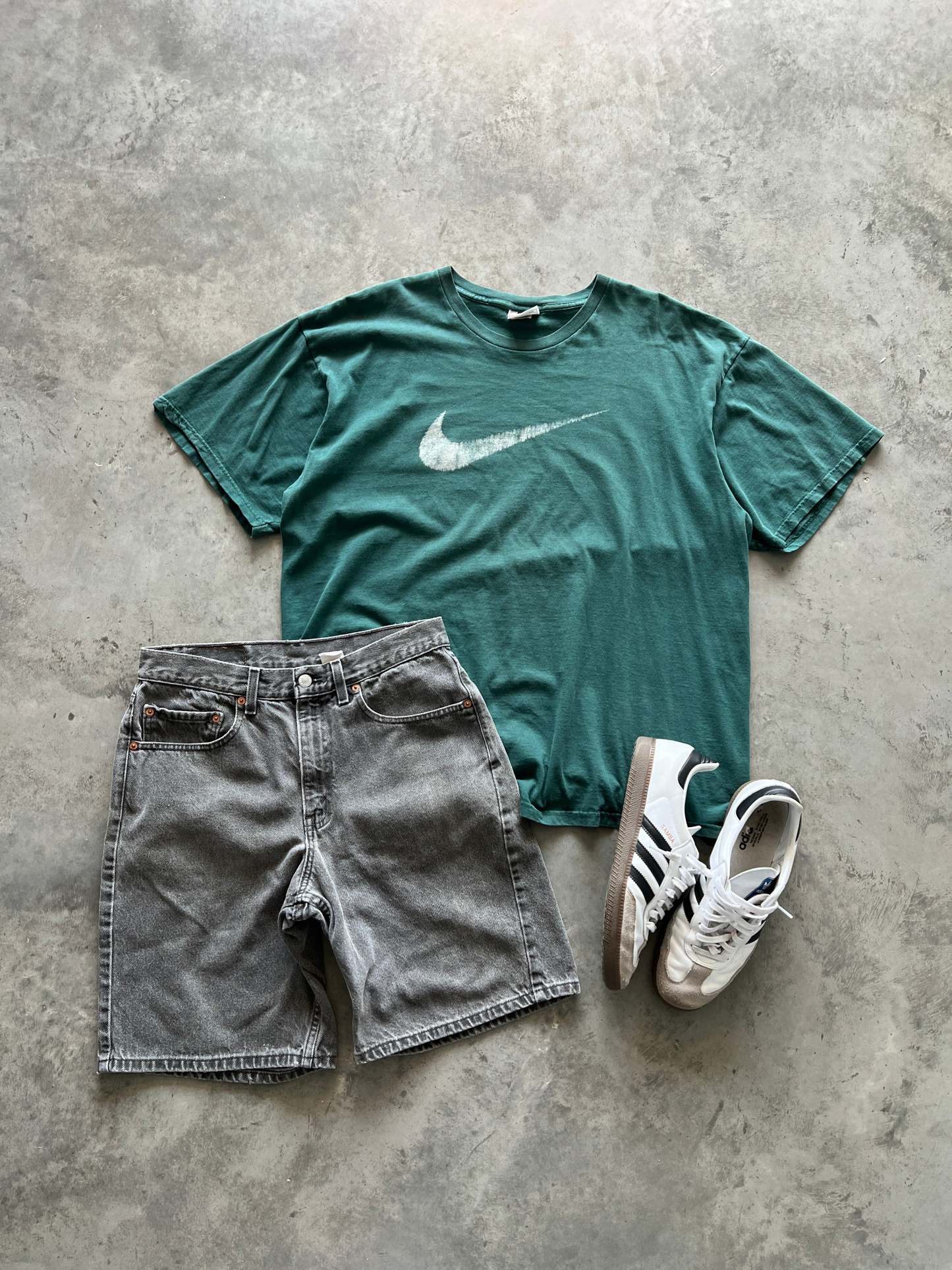 Vintage Outfit Boxes