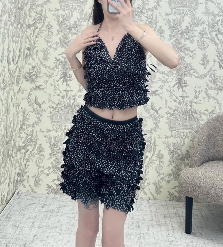 CHANE25SS Petal High Waist Shorts