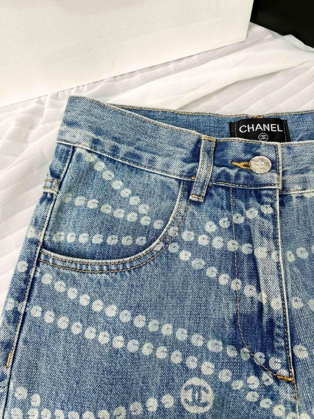CHAN 25SS Printed Straight Leg High Waist Jeans