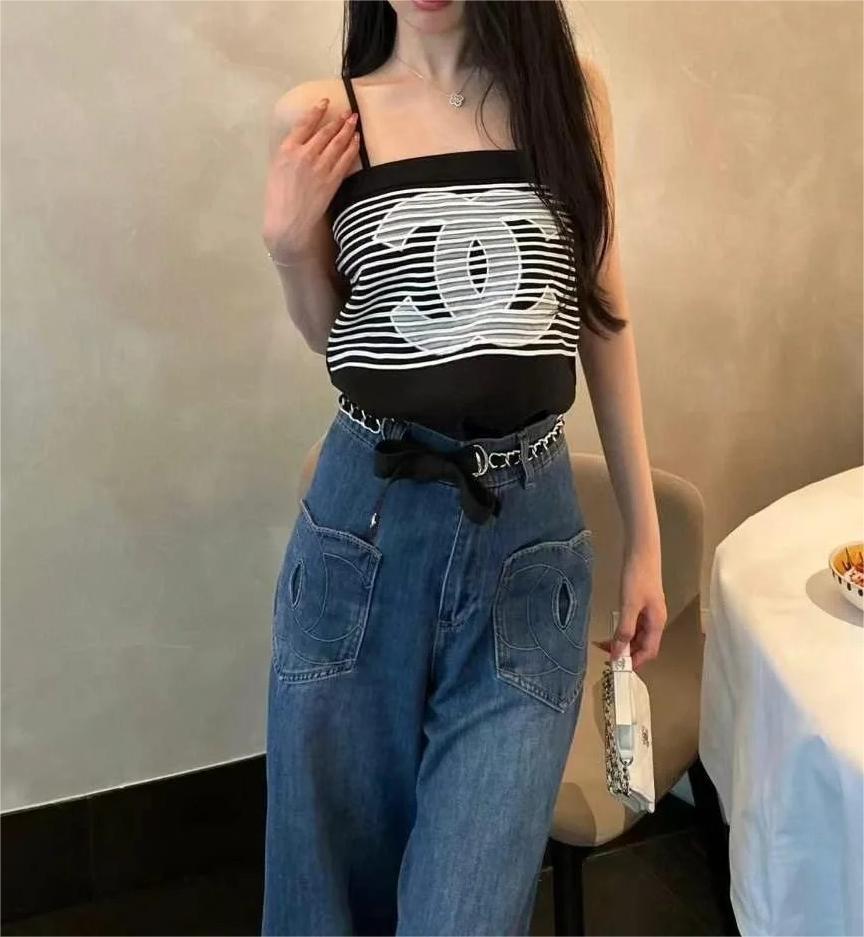 CHANE25SS Striped Vest