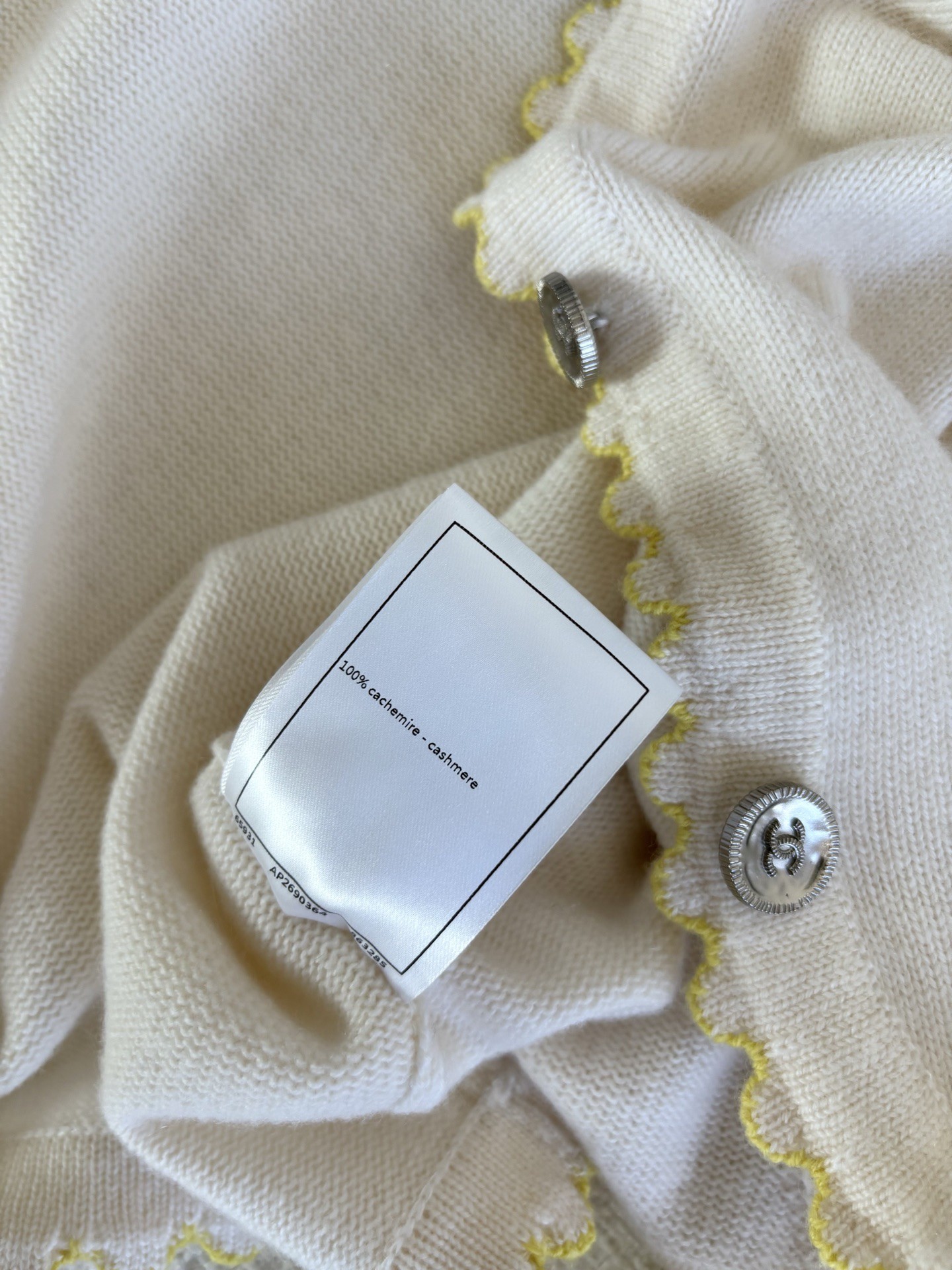 CHNEL Wave Lace Cashmere Cardigan