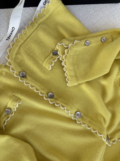 CHNEL Wave Lace Cashmere Cardigan