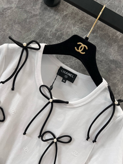 CHANE25SS round neck with rhinestone bow short sleeve t-shirt