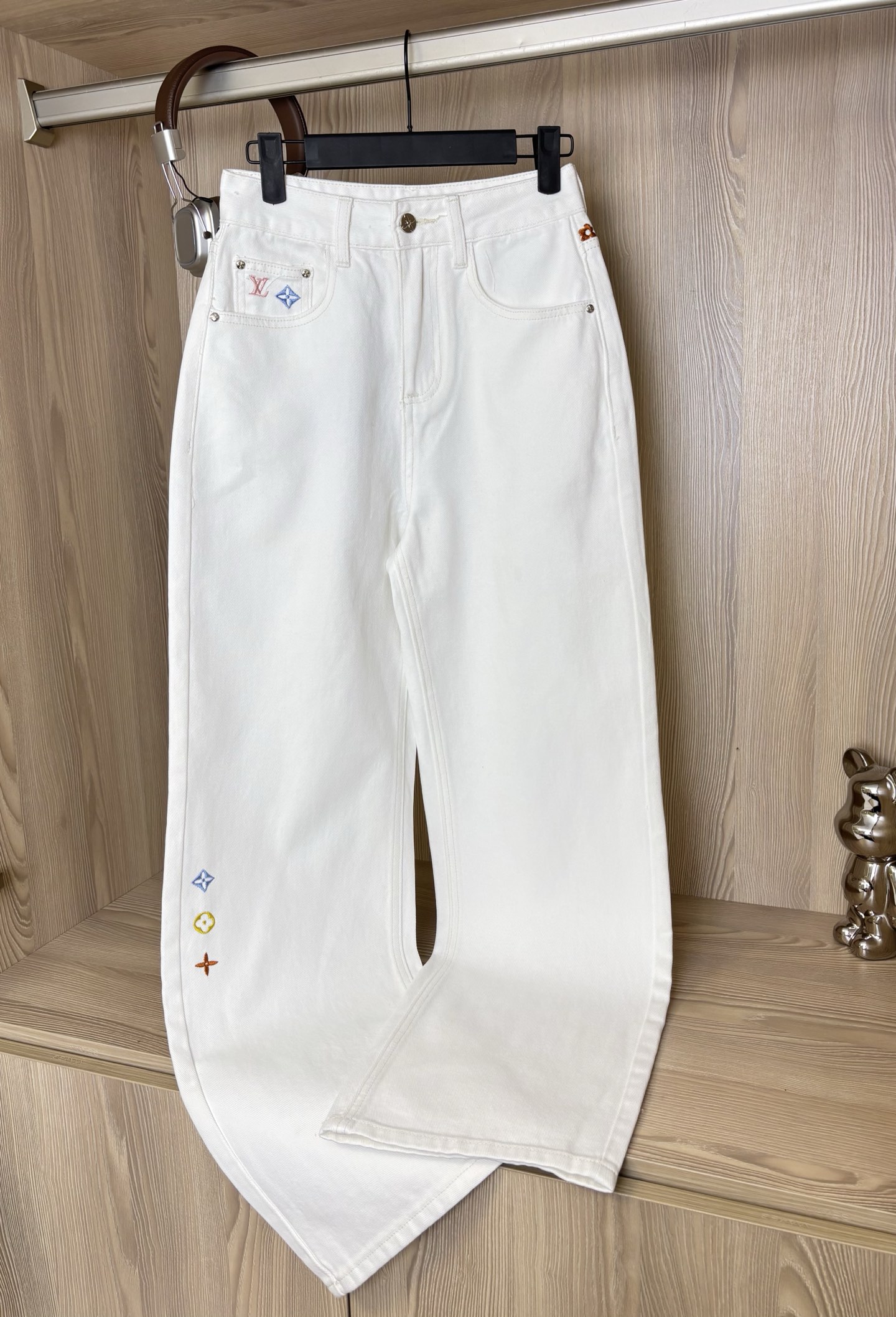 Louis vuit25SS rainbow embroidered denim straight leg jeans