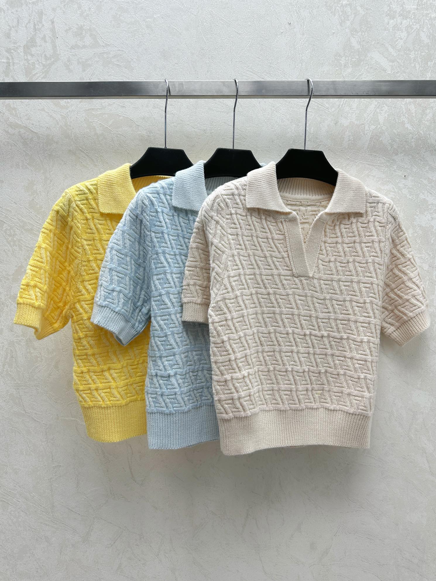 Fend Fall/Winter New Knit Lapel Short Sleeve