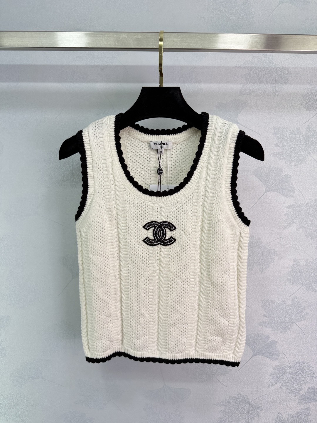 CHANE25SS colour-blocked lace knit vest