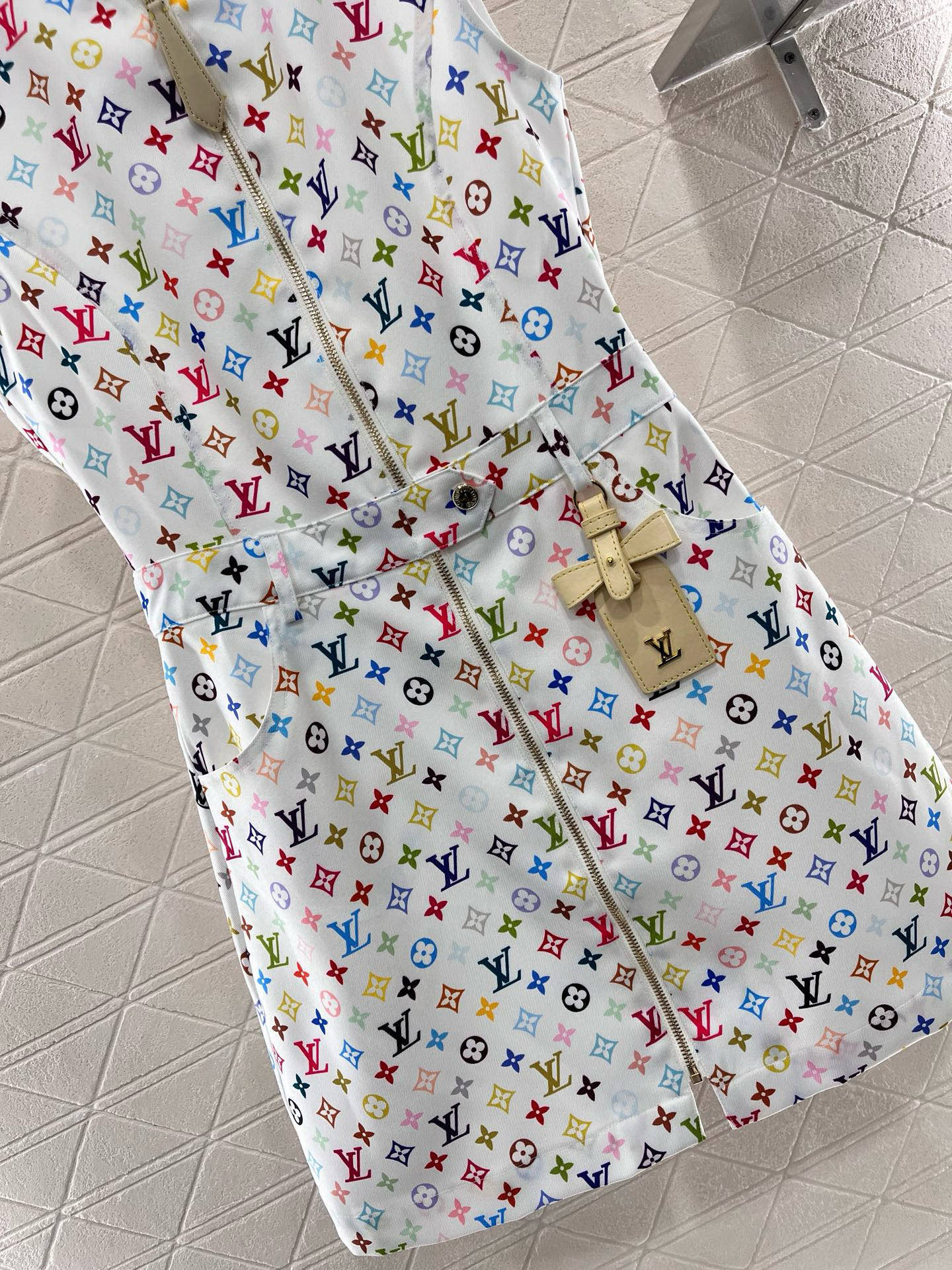 Louis Vuit2025SS Printed Zip Leather Tag Vest Dress