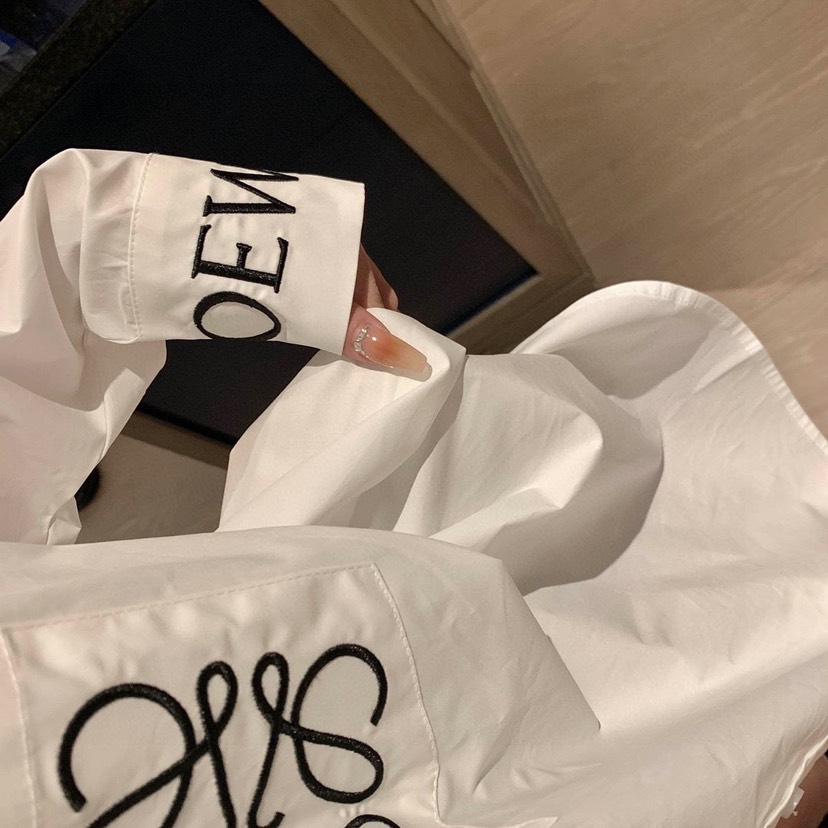 LOE White Simple Logo Shirt