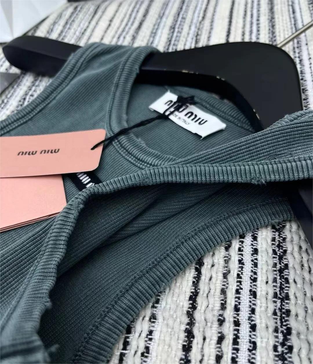 MIU25SS logo knit sleeveless cotton tank top