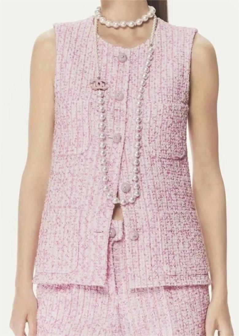 CHANE25SS pink knitted waistcoat