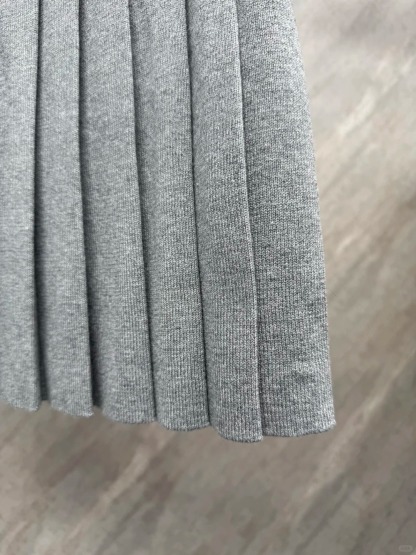 MIU25SS Grey College Style Pleated Skirt
