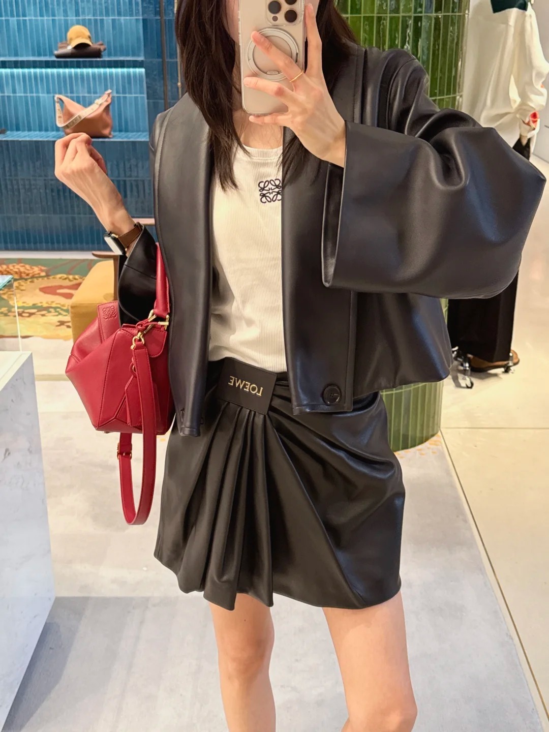 LOE Pleated High Waist Skinny Half Skirt