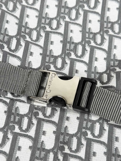 DOR Slim fit presbyopia dress