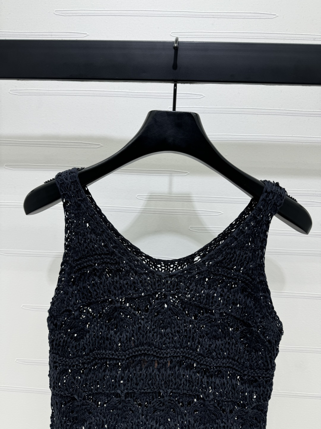MIU25SS Three-dimensional hand-crocheted knitted vest