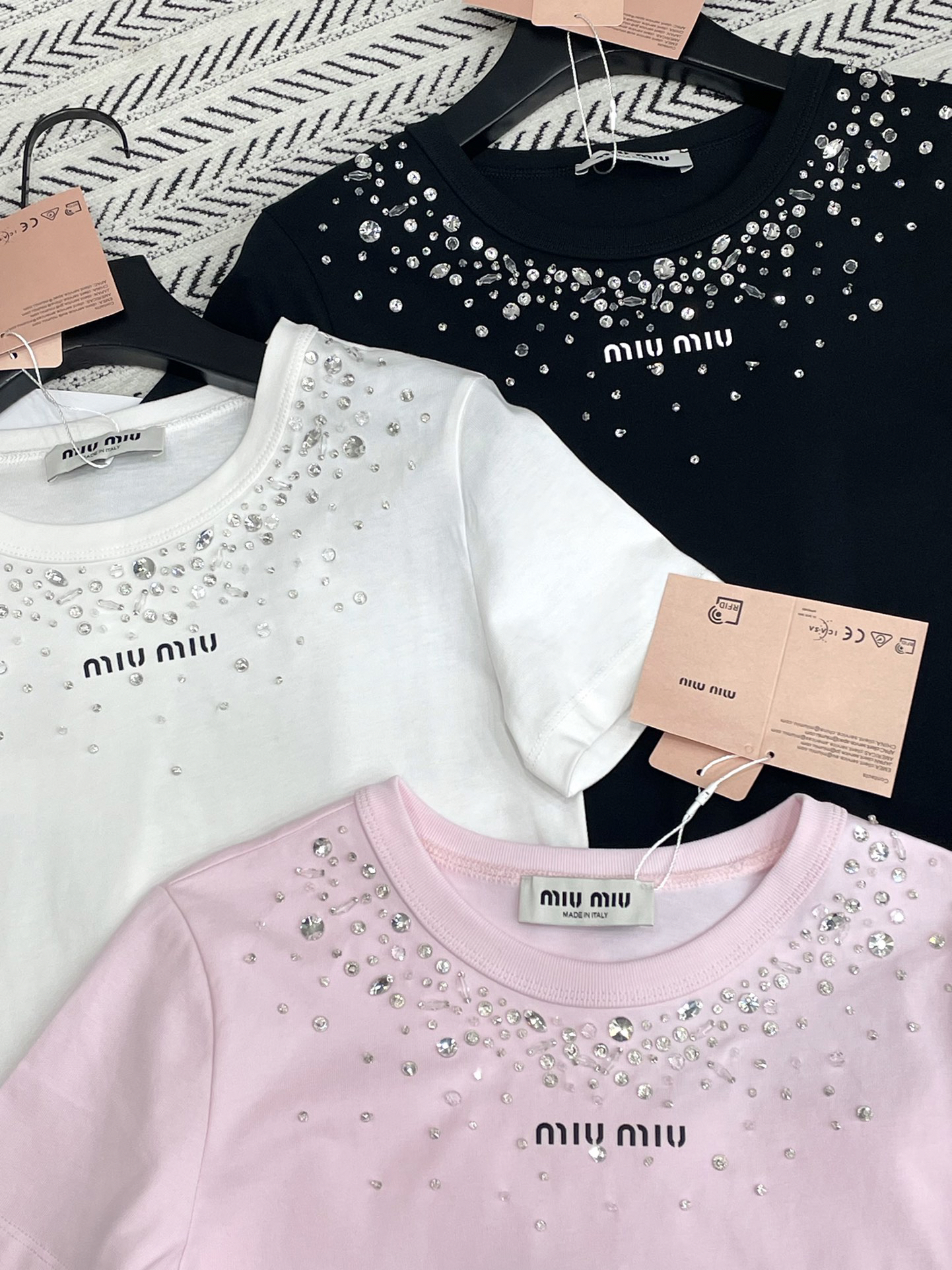 MIU25SS Handmade Starry Star Beaded Pattern Letter Short T-Shirt