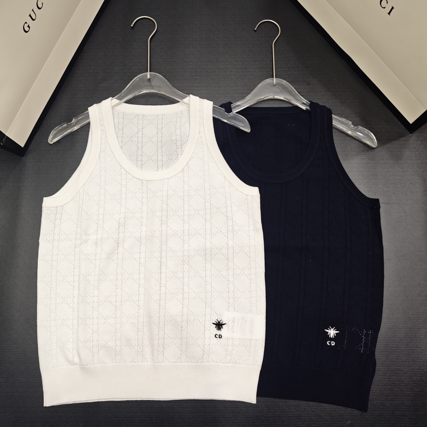 DIO25SS Embroidered Cutout Knit Crew Neck Vest