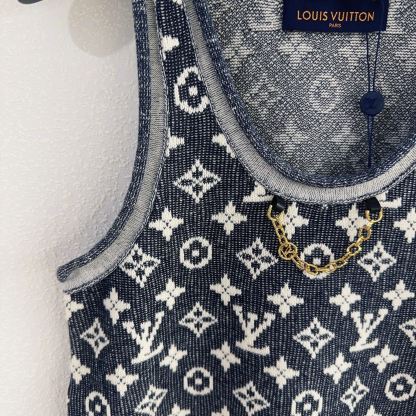 LU25SS Chain Logo Knit Vest
