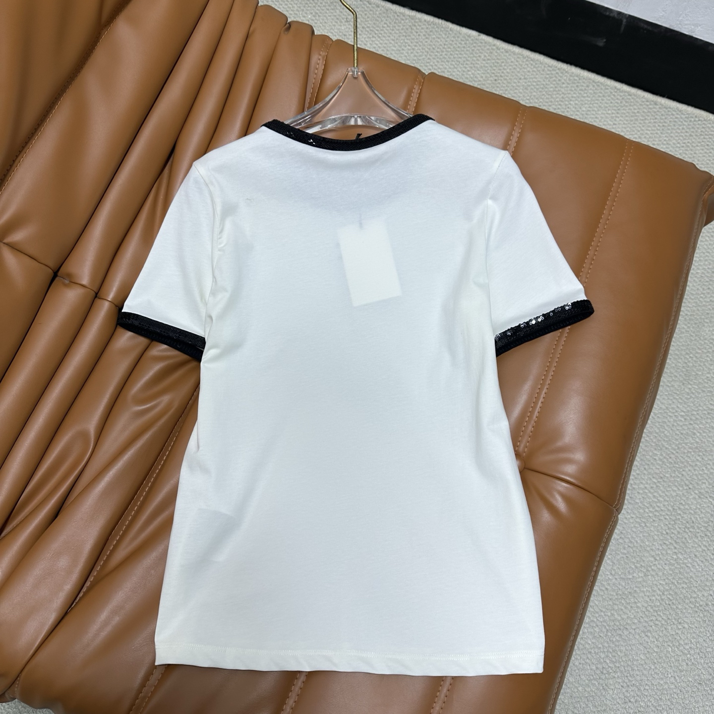 CHANE25SS Colorblocked Round Neck Logo Embroidery Slim Fit Short Sleeve T-Shirt