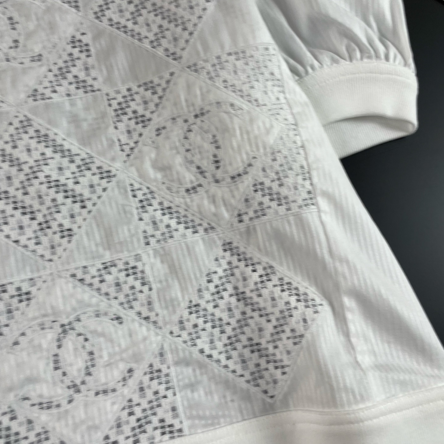 CHANE25SS Cutout Fabric Embroidery Short Sleeve Top